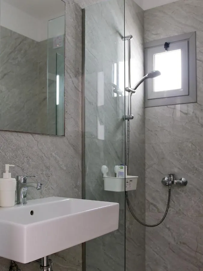 Vironas Hotel Himare