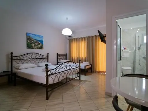 Vironas Hotel Himare