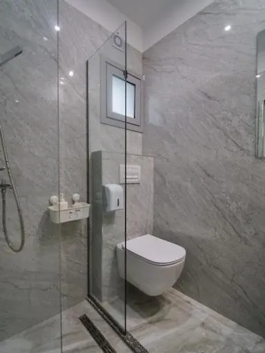 Vironas Hotel Himare