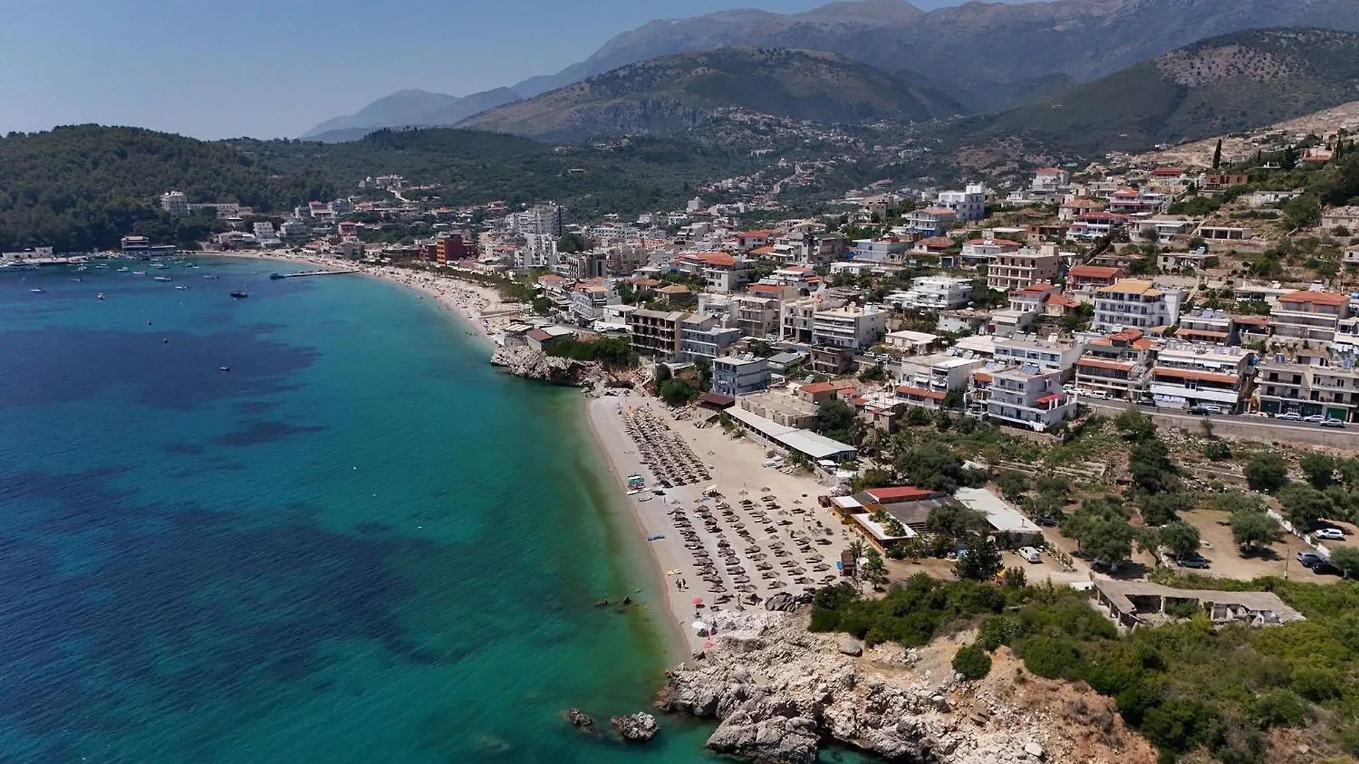 Vironas Hotel Himare