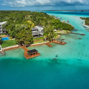 https://cristalino-lagoon-front-hotel-restaurant-spa.quintano-roohotels.com