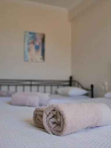 Vironas Hotel Himare 3*,