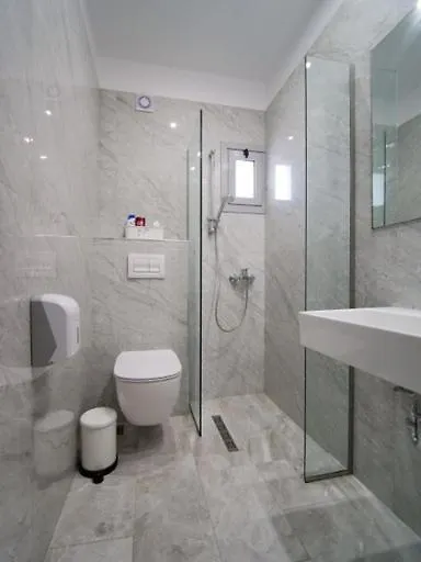 Vironas Hotel Himare 3*,  Albania